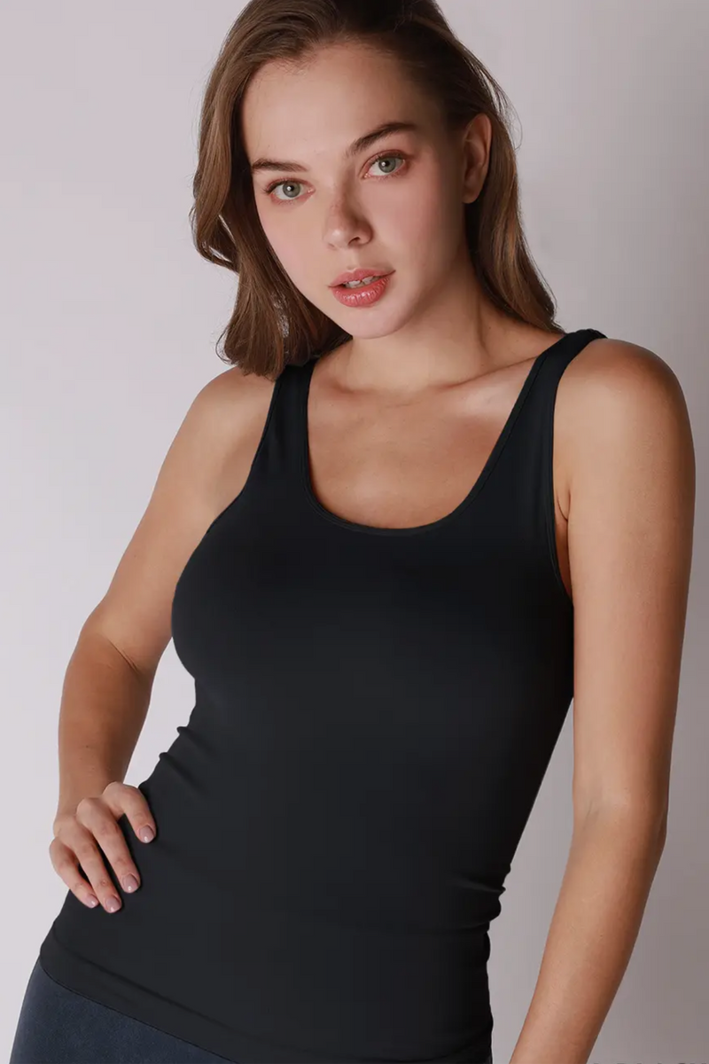 Seamless short length tank