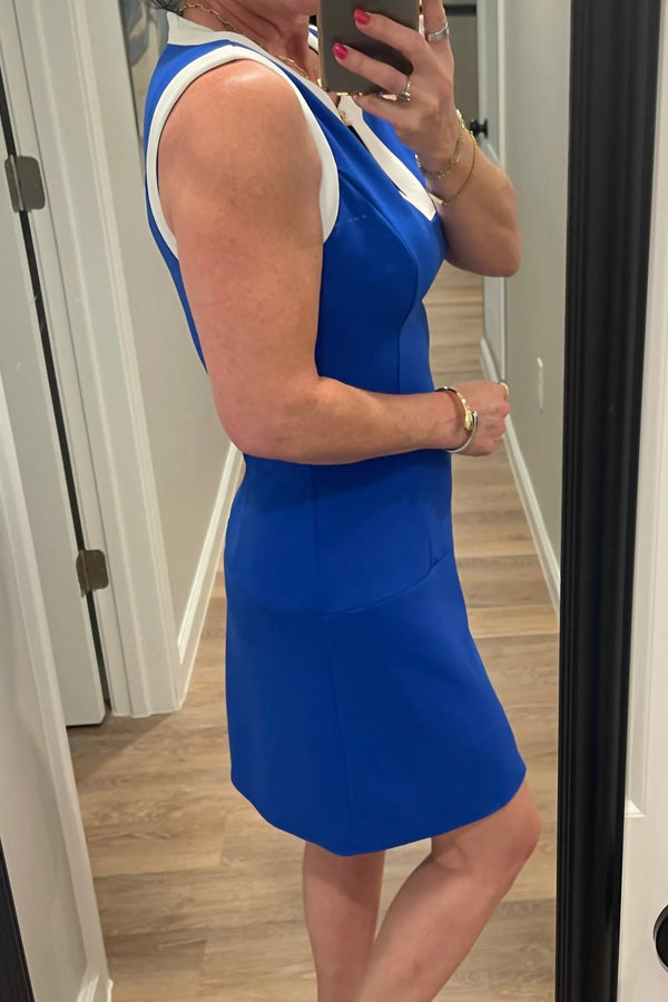 Contrast v-neck knit dress