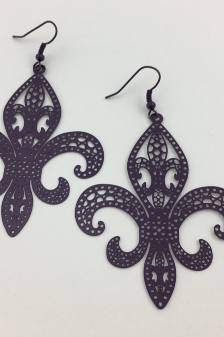 Thin fleur de lis earrings