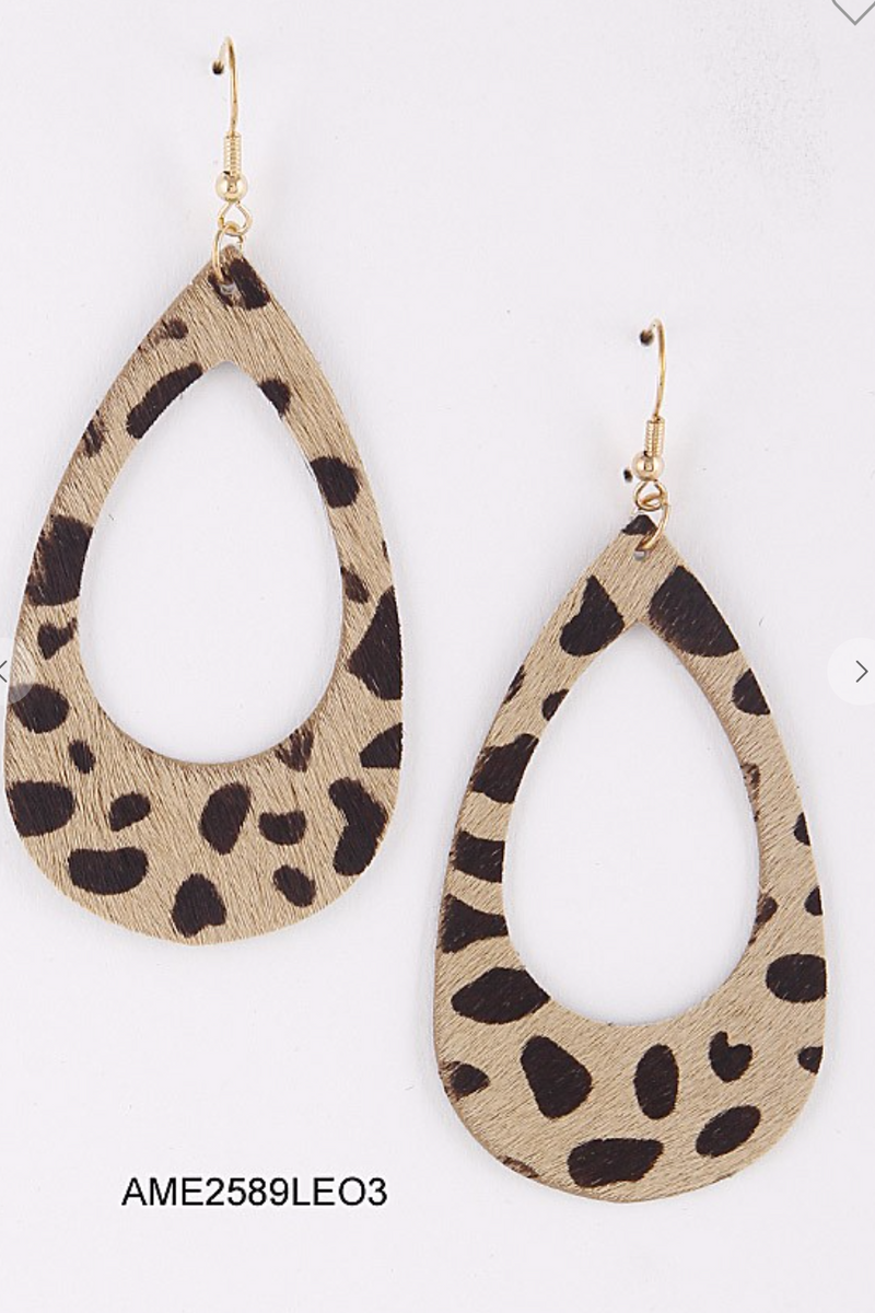 Open oval leopard earrings