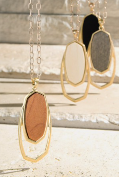 Wood pendant necklace