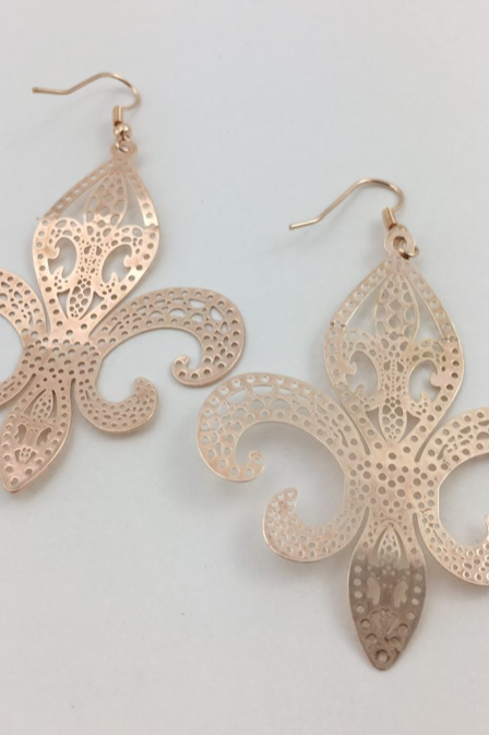 Thin fleur de lis earrings